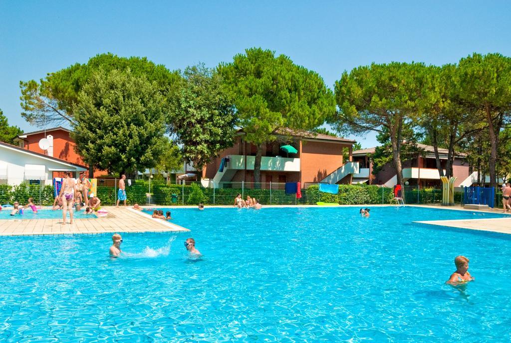 Azzurro Apartment Bibione Exterior photo