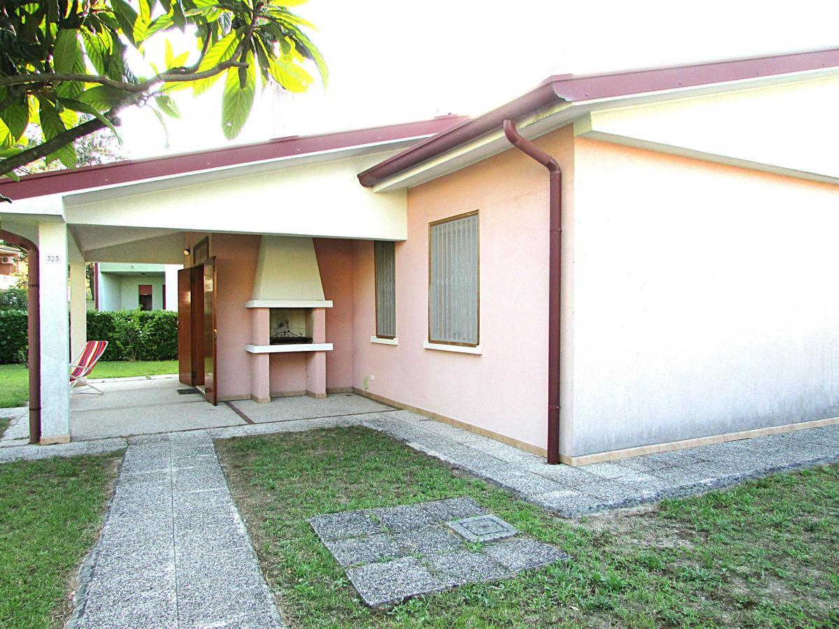 Azzurro Apartment Bibione Exterior photo